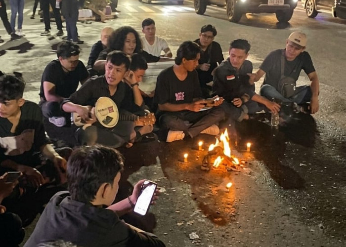 Demo Mahasiswa 'Aliansi Bengkulu Mengingat' di Simpang Lima, Suarakan Kritik terhadap Kebijakan Publik