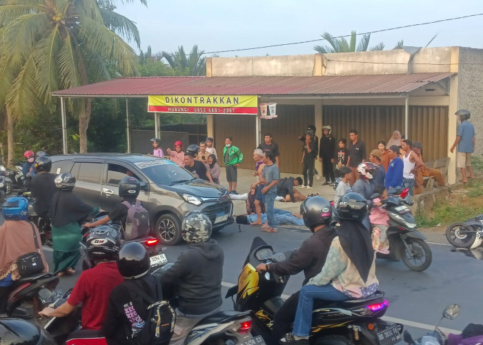 Tabrakan di Dekat Danau Dendam, Pengendara Motor Alami Luka Serius