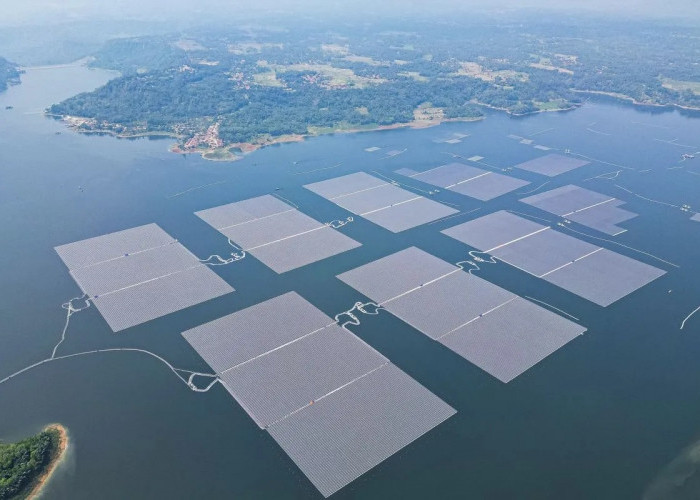 Kilauan di Permukaan Cirata Simbol Harapan Kemandirian Energi Bangsa