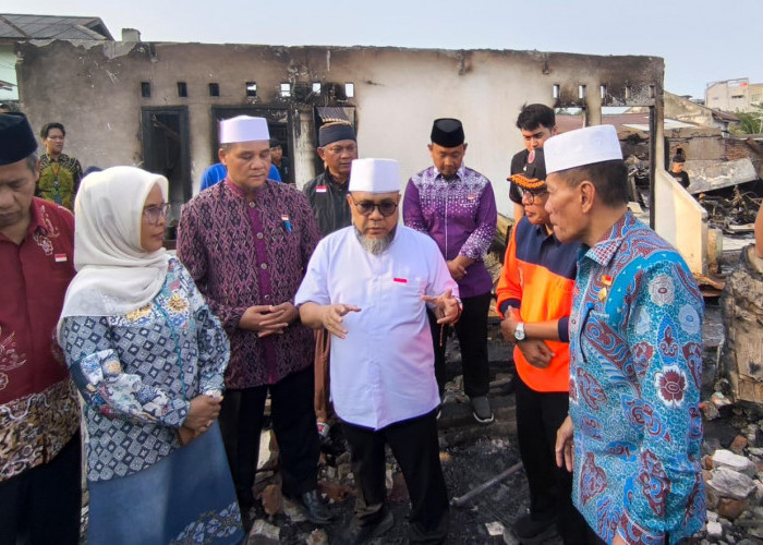 24 Rumah Terbakar di Pasar Minggu Bengkulu, Gubernur Salurkan Bantuan