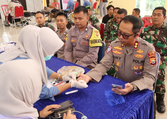 Sambut HUT Bhayangkara ke-80, Polres Mukomuko Gelar Bakti Kesehatan dan Donor Darah