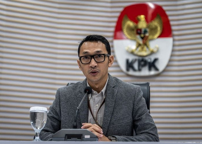 KPK Sita Uang Tunai Lebih Rp4 Miliar dari Rumah Kadis PUPR Kota Bengkulu, Penyidikan Terus Dikembangkan