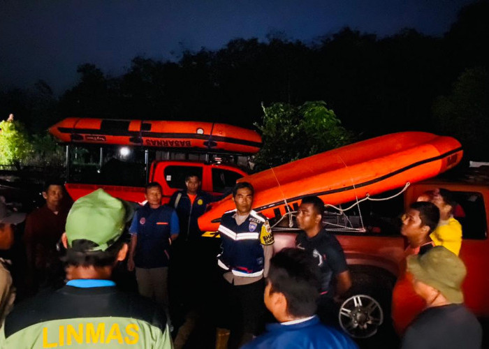 Tim SAR Lakukan Pencarian Pemancing Hilang Terseret Arus Batik Nau Bengkulu Utara 