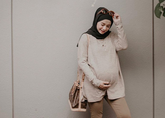 Ide Outfit Ibu Hamil Berhijab: Tips Stylish dan Nyaman untuk Tampil Trendy
