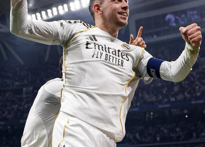 Hattrick Federico Valverde Benamkan Manchester City 3-0 di Santiago Bernabeu