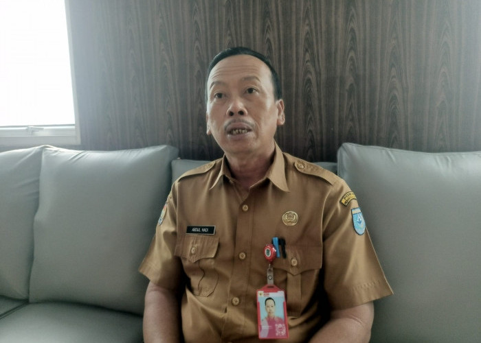 Setelah Traktor Roda Empat, Petani Bengkulu Utara Kembali Terima 10 Unit Hand Traktor