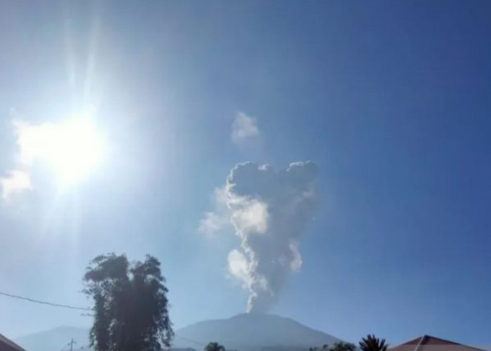 Erupsi Gunung Marapi di Sumatera Barat, Kolom Abu Tembus 1.000 Meter