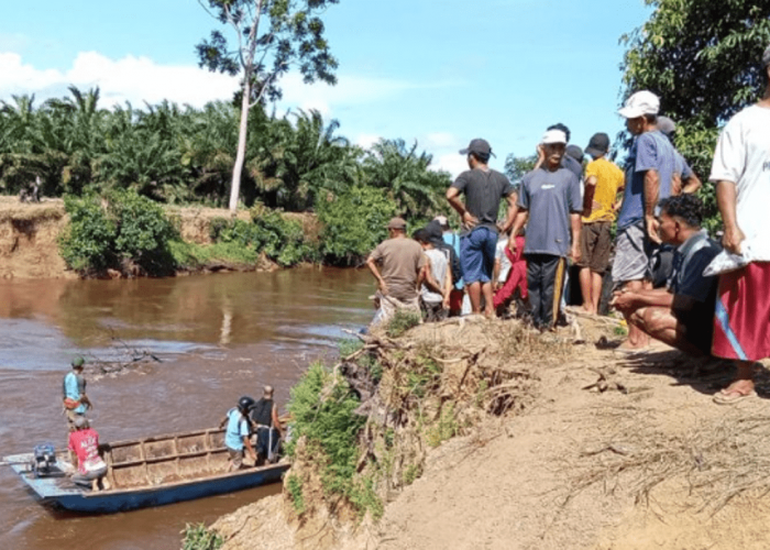 BREAKING NEWS: 2 Warga Mukomuko Dilaporkan Hilang di Sungai Inkasi Selaut Sumbar