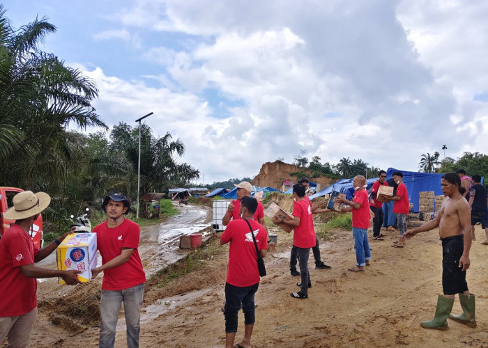 Dukung Pemulihan Bencana di Sumatera, AHM Hadirkan Layanan Service Motor Gratis dan Bangun Sarana Air Bersih