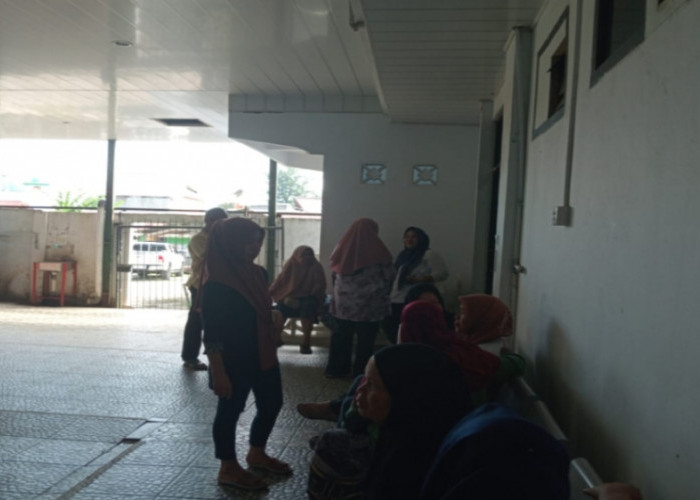 BREAKING NEWS: Warga Pondok Besi Kritis di Rumah Sakit Bhayangkara Bengkulu, Kena Tikam Menantu