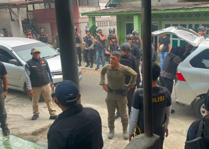 Gerebek Sarang Narkoba di Binduriang, Polda Bengkulu Sita Ganja hingga Senjata