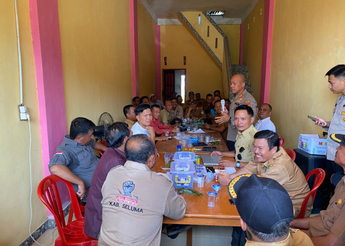 Enam Bulan Tanpa Gaji, Kades dan Perangkat Desa Seluma Siap Demo di Kantor Bupati 