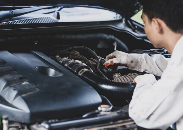 Mesin Mobil Tiba-Tiba Overheat? Kenali 5 Penyebab yang Sering Diabaikan