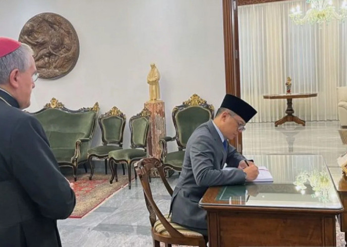 Prabowo Utus Jokowi dan Tokoh Nasional Hadiri Pemakaman Paus Fransiskus di Vatikan