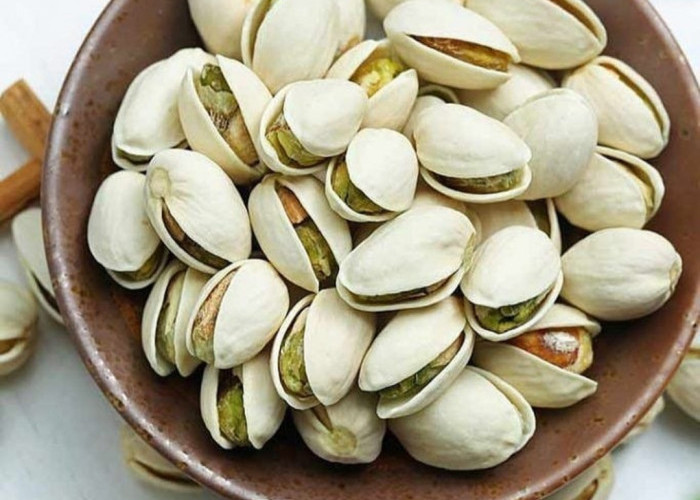 Manfaat Kacang Pistachio yang Sedang Viral Sebagai Bahan Utama Cokelat Dubai 