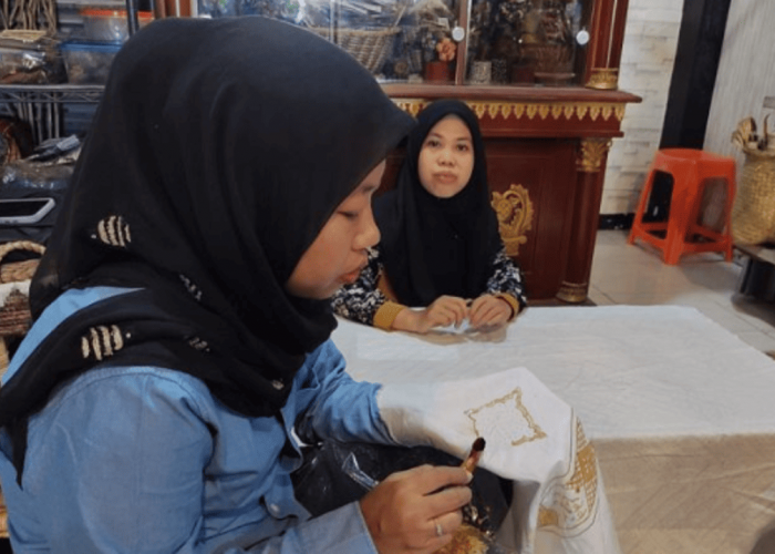 Keren, Perajin Sebut Batik Besurek Bengkulu Diminati 2 Negara di Asia