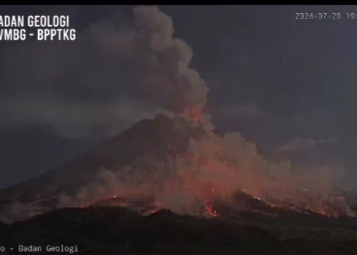 Gunung Merapi Erupsi Muntahkan Awan Panas Sejauh 1.200 Meter, Masyarakat Diminta Waspada