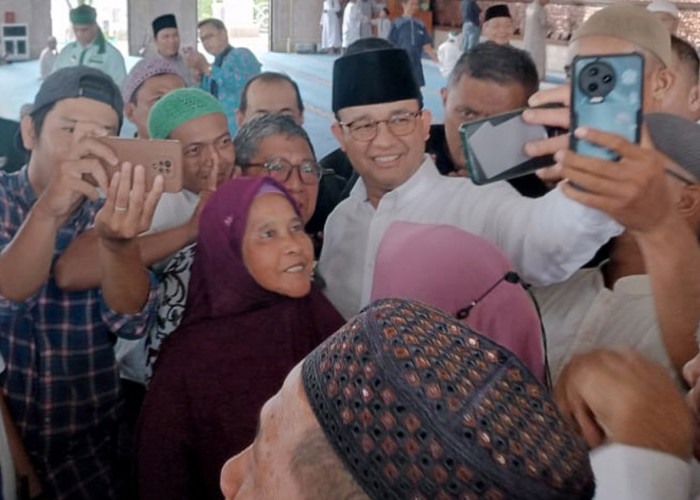 Sholat Berjemaah, Pasangan Calon Anies-Muhaimin Optimis Raup Kemenangan di Provinsi Bengkulu