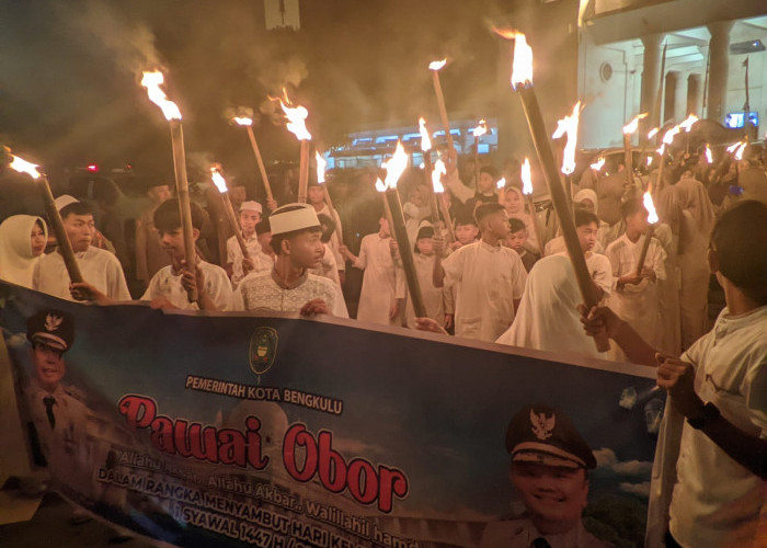 Ratusan Obor Meriahkan Malam Takbiran di Bengkulu, Pemkot Hidupkan Tradisi Religius