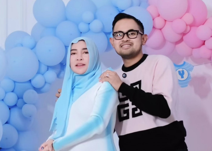 Lagi Ramai Pecah Kongsi dengan Maharani Kemala, Shandy Purnamasari Lakukan Gender Reveal