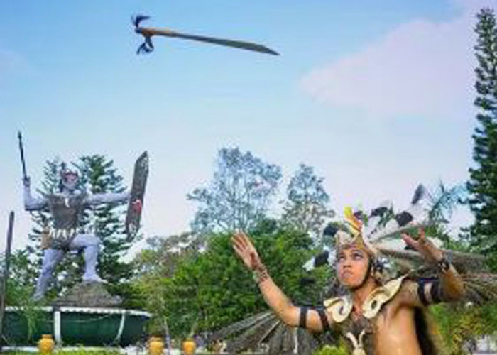 Mengenal Suku Terkuat di Indonesia, Salah Satunya Suku Dayak
