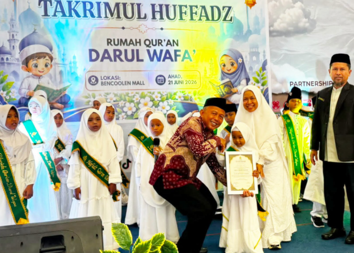 Puluhan Santri Penghafal Al-Qur’an Diwisuda, Pemkot Bengkulu Dorong Lahirnya Generasi Qurani