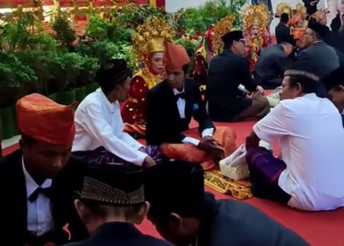 7 Pasang Pengantin Nikah Massal di Bengkulu Dilangsungkan Meriah dan Diarak dengan Delman