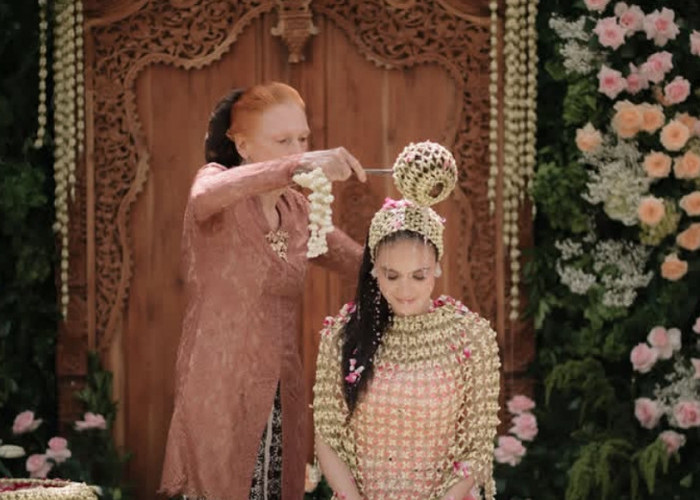 Haru Bahagia Siraman Luna Maya: Tangis Sungkem, Hingga Akad di Bali