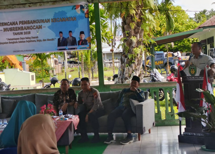 Bappeda Sebut Camat Pino Sebagai Camat Terbaik di Bengkulu Selatan Berkat Program Serbu Desa