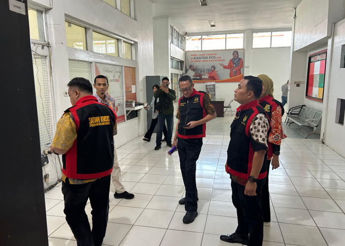 BREAKING NEWS: Kantor Pos Induk Bengkulu Digeledah Kejati Bengkulu, Penyelidikan Masih Misterius