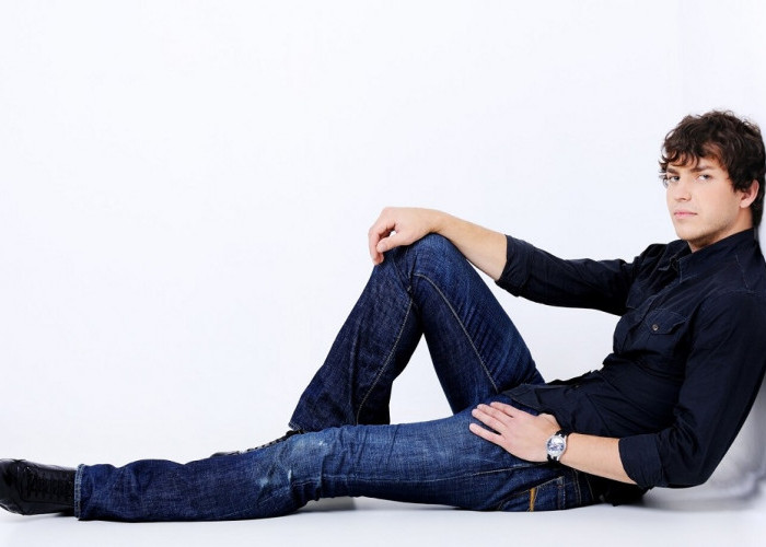 5 Jenis Celana Jeans yang Direkomendasikan untuk Kaum Pria, Bikin Penampilan Keren dan Bergaya !