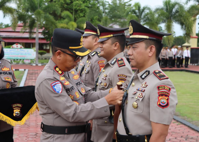 Kapolres Mukomuko Pimpin Sertijab Kabag Ops, Kasat Lantas dan Kapolsek Penarik Raya