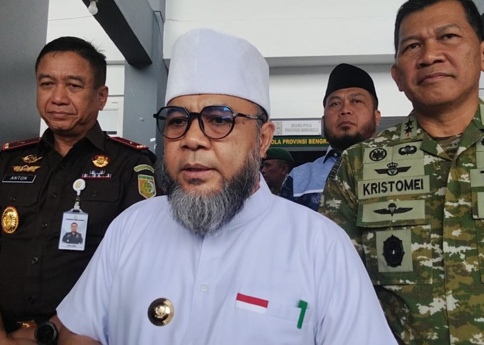 Pemprov Bengkulu Bawa Rp380 Juta ke Korban Gempa NTT, Bantuan Bisa Bertambah