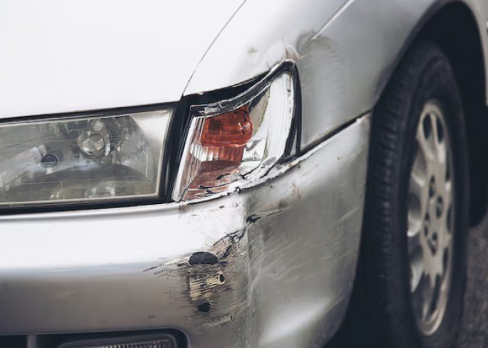     Jangan Tunggu Bodi Keropos! 4 Cara Menghilangkan Karat pada Mobil 