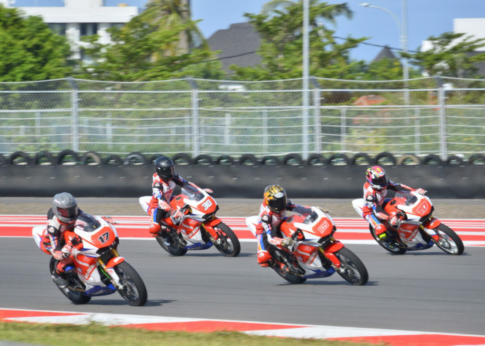 Astra Motor Racing Team Sabet Podium di Seri Perdana Mandalika Racing Series 2025 Kelas NS250cc