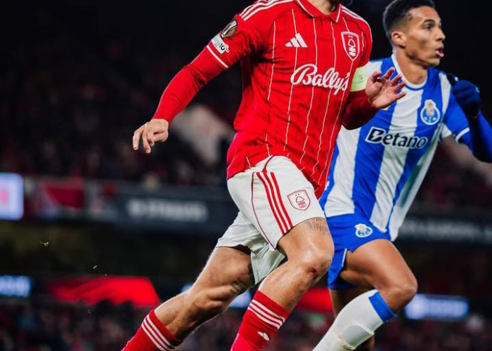 Nottingham Forest Tumbangkan Midtjylland Lewat Adu Penalti yang Menegangkan