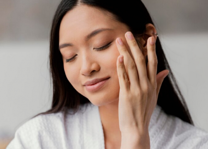 Jangan Sembarangan! Ini 5 Bahan Skincare yang Cocok untuk Kulit Berminyak