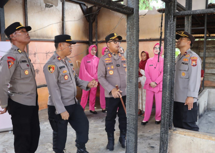Sambut Hari Bhayangkara ke-80, Polres Mukomuko Gelar Bedah Rumah Korban Kebakaran di Sumber Makmur