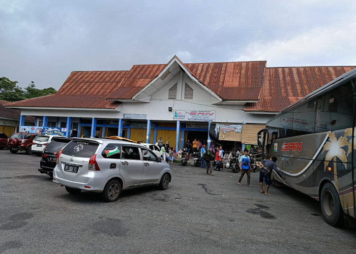 Puncak Arus Balik Pemudik, Penumpang Tujuan Pulau Jawa di Terminal Simpang Nangka Rejang Lebong Meningkat