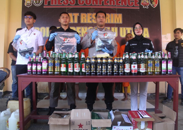 Truk Solar Kabur Masuk Selokan, Penimbun BBM Disergap Polisi