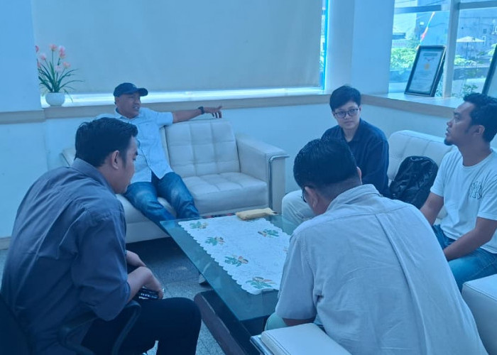 PT Cerano Energi Selaras Dukung Panjat Pinang Massal HUT RI di Bengkulu, Siapkan Pinang dan Hadiah