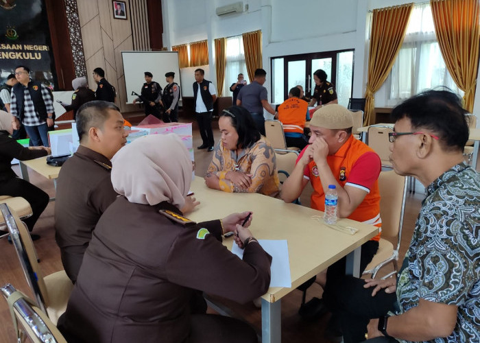 Tiga Pejabat Perumda Tirta Hidayah Dilimpahkan ke Kejati, Dugaan Gratifikasi Capai Rp 9,5 Miliar