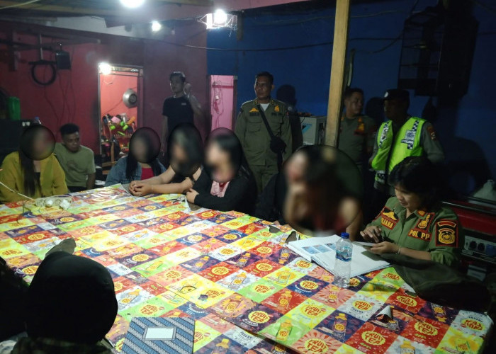 Satpol PP Mukomuko Tindak Usaha Karaoke Langgar Perda, Temukan Tuak dan PL Tinggal di Tempat