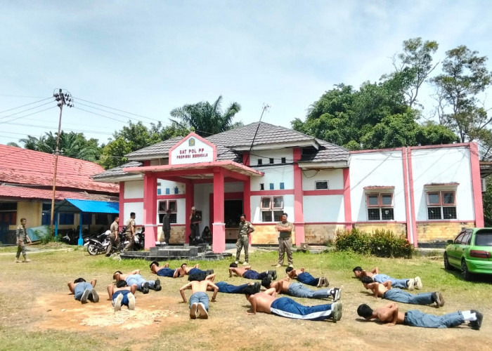 Satpol PP Bengkulu Tertibkan 14 Siswa Bolos Sekolah, Ditemukan Nongkrong dan Main Gaple