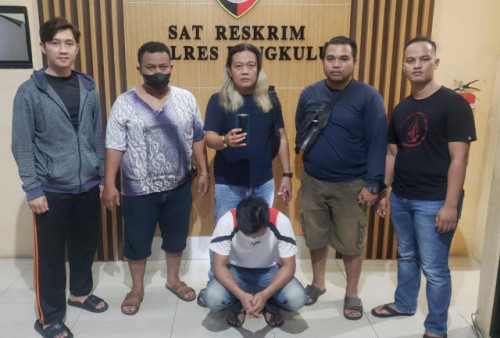 Maling Nekat,  Handphone Polisi Diembat