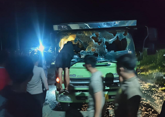 Kronologi Kecelakaan Maut di Jalinbar Mukomuko, Motor CRF Tabrakan dengan Truk CPO Sebabkan Satu Orang Tewas