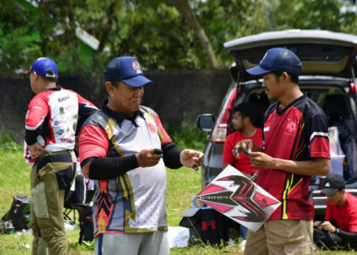 KORMI Rejang Lebong Gelar Festival Layangan Adu, Ratusan Peserta Ramaikan Ajang Tradisional