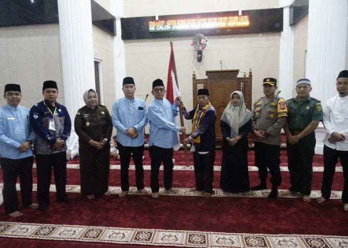 Bupati dan Wakil Bupati Kepahiang Lepas Keberangkatan 116 JCH, Semoga Menjadi Haji Mabrur 