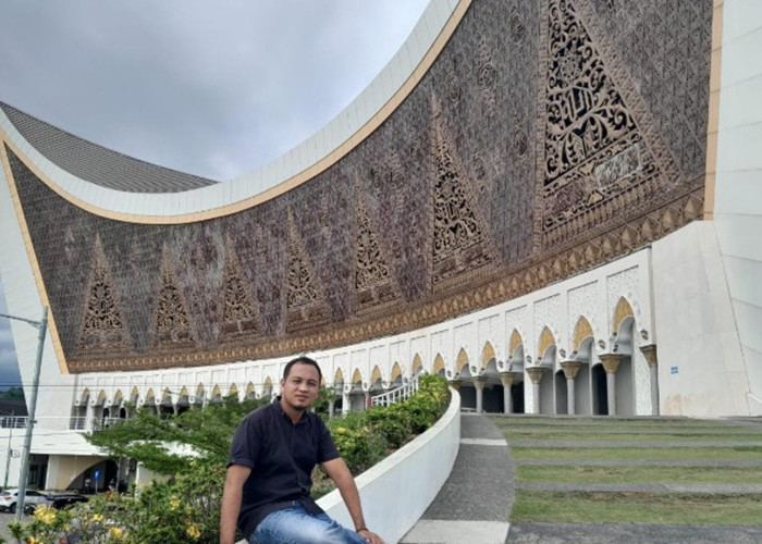 Masjid Raya Sumbar, Desainnya Mencerminkan Keindahan Arsitektur, Memiliki Sejarah Panjang