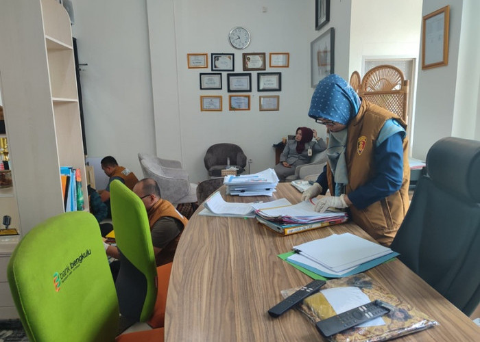 Kasus Dugaan Pidana Perbankan, Polda Bengkulu Geledah Ruang Pimpinan dan Brankas Bank Bengkulu Kepahiang